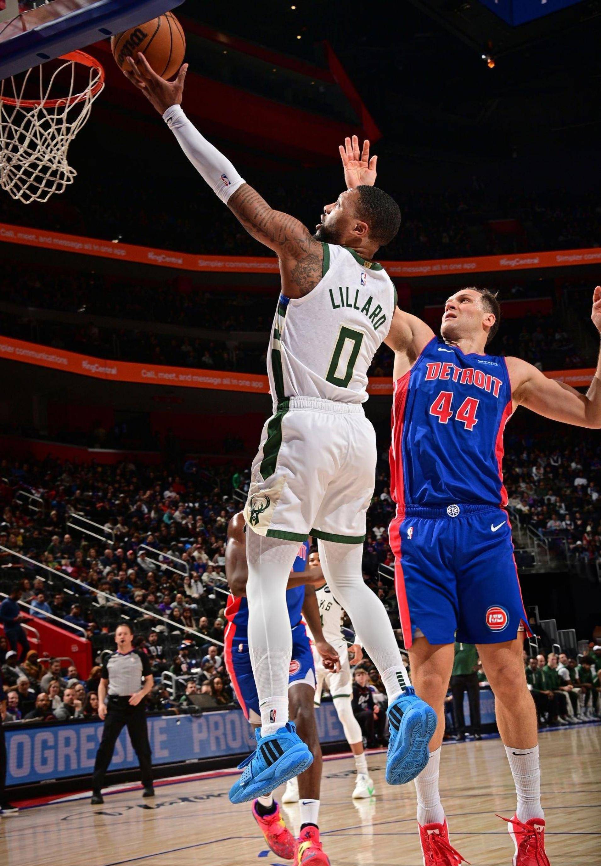 密尔沃基雄鹿今晨刷新队史纪录，志在足总杯名次提升，压力陡增，年轻球员得到机会的简单介绍